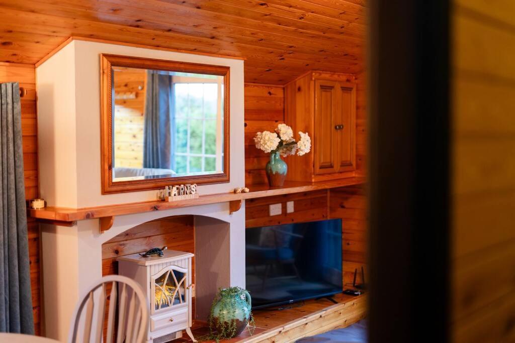 Rural Log Cabin In Snowdonia Near Coed Y Brenin By Seren Short Stays Ffestiniog Esterno foto